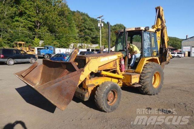 John Deere 710B Rendegravere