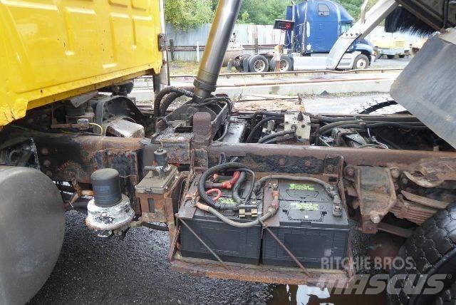 Sterling L8500 Lastbiler med tip