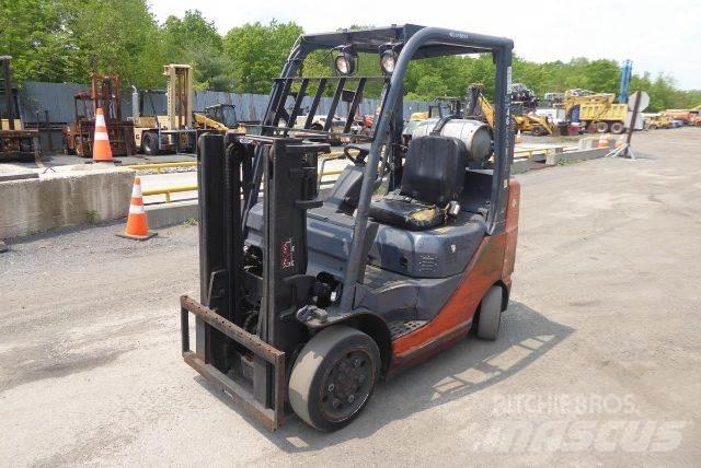 Toyota 7FGCU25 Gaffeltrucks - andre