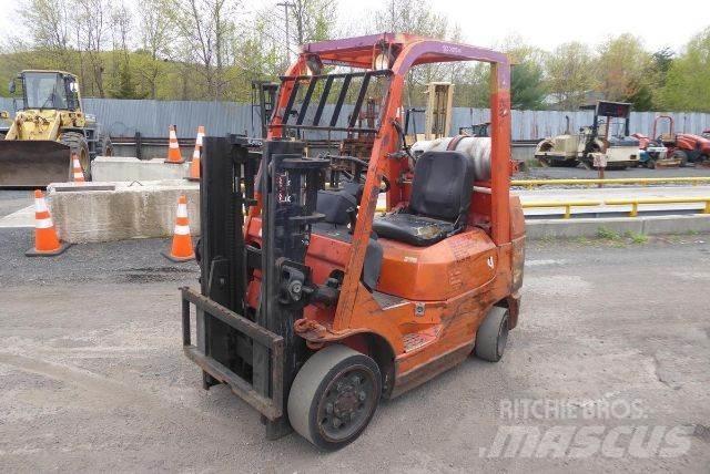 Toyota 7FGCU25 Gaffeltrucks - andre