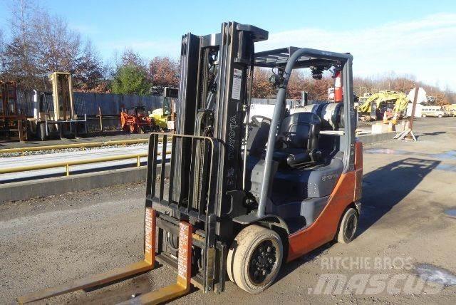 Toyota 8FGCU25 Gaffeltrucks - andre