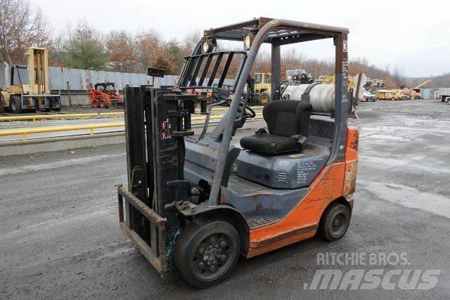 Toyota 8FGCU25 Gaffeltrucks - andre