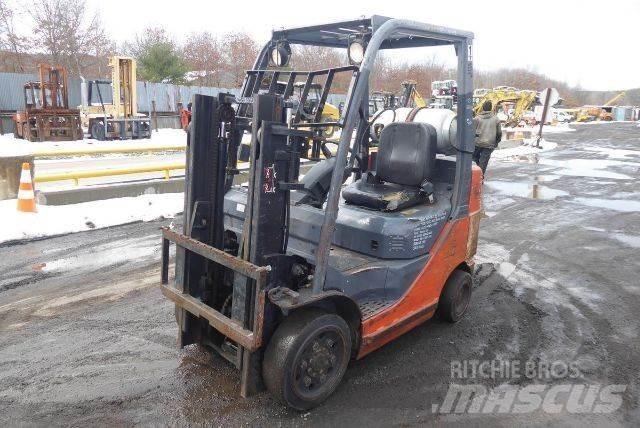 Toyota 8FGCU25 Gaffeltrucks - andre