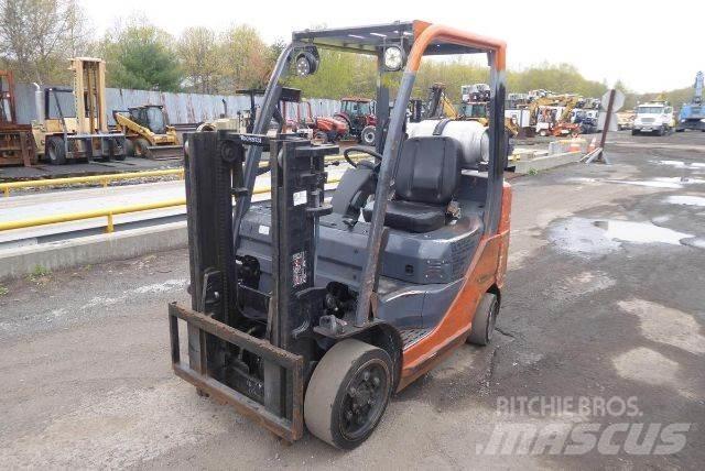 Toyota 8FGCU25 Gaffeltrucks - andre