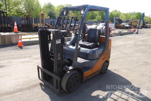 Toyota 8FGCU25 Gaffeltrucks - andre