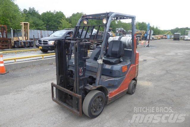 Toyota 8FGCU25 Gaffeltrucks - andre