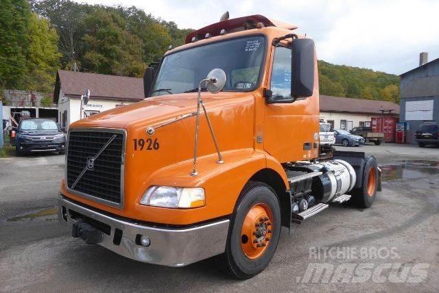 Volvo VNM42T Chassis