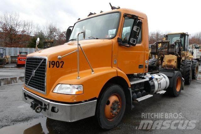 Volvo VNM42T Chassis