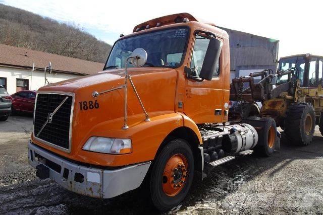 Volvo VNM42T Chassis