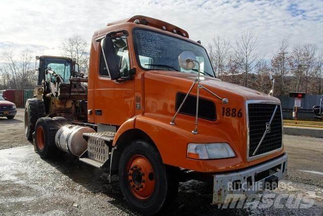 Volvo VNM42T Chassis