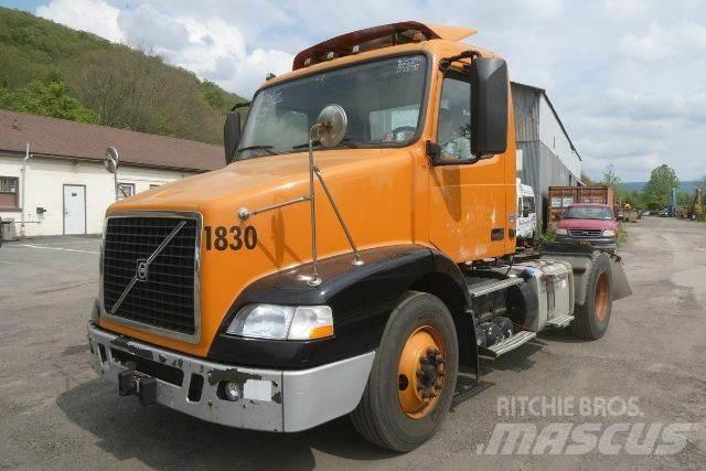Volvo VNM42T Chassis
