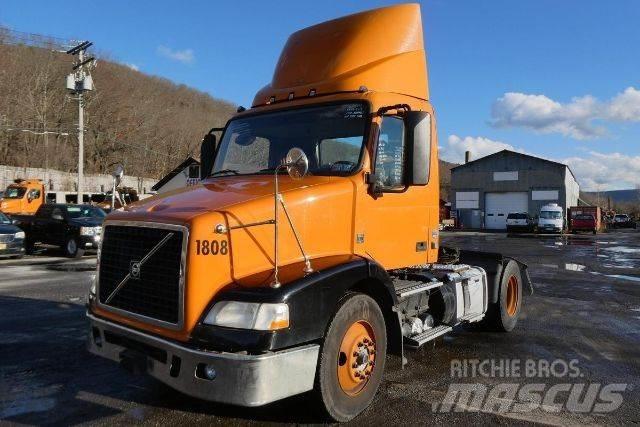 Volvo VNM42T Chassis