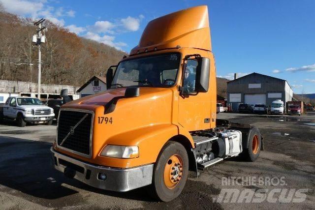 Volvo VNM42T Chassis