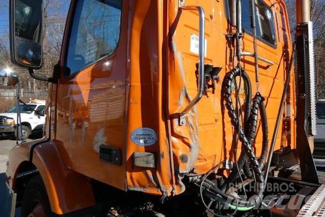 Volvo VNM42T Chassis