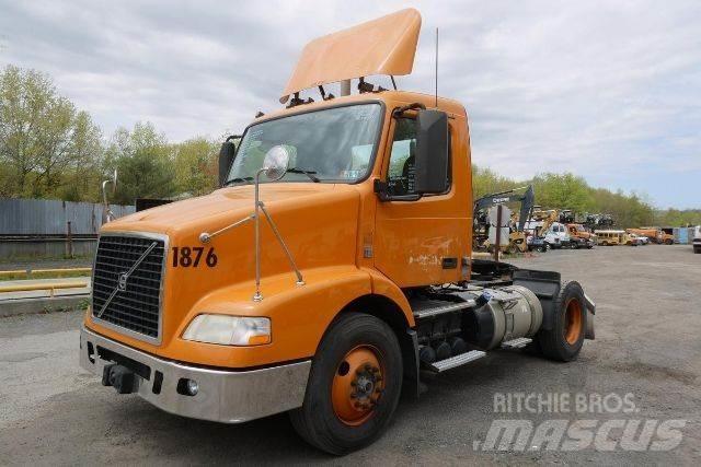 Volvo VNM42T Chassis