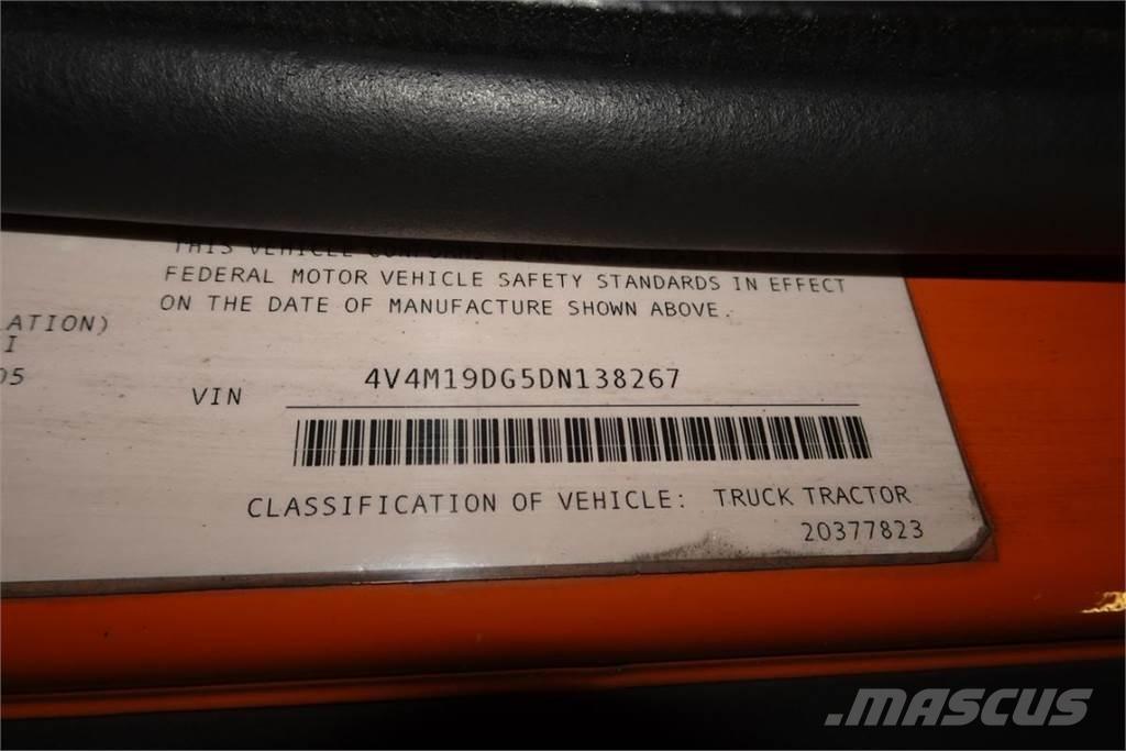 Volvo VNM42T Chassis