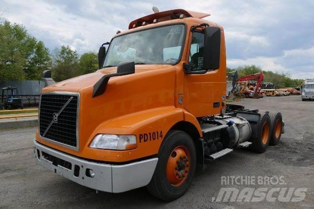 Volvo VNM64T Chassis