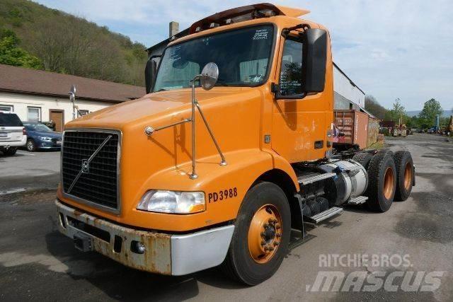 Volvo VNM64T Chassis