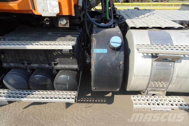 Volvo VNM64T Chassis