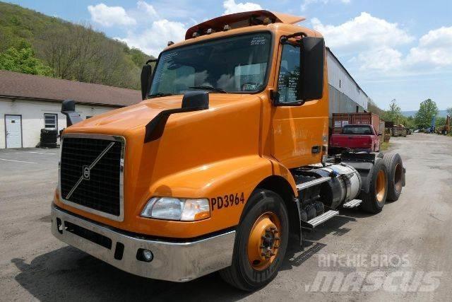 Volvo VNM64T Chassis