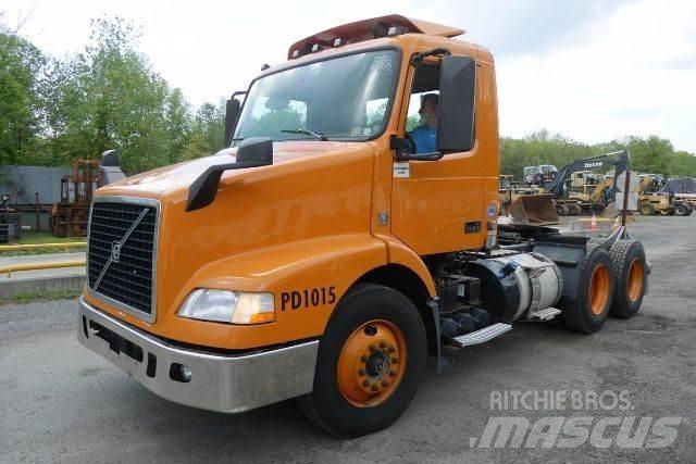 Volvo VNM64T Chassis