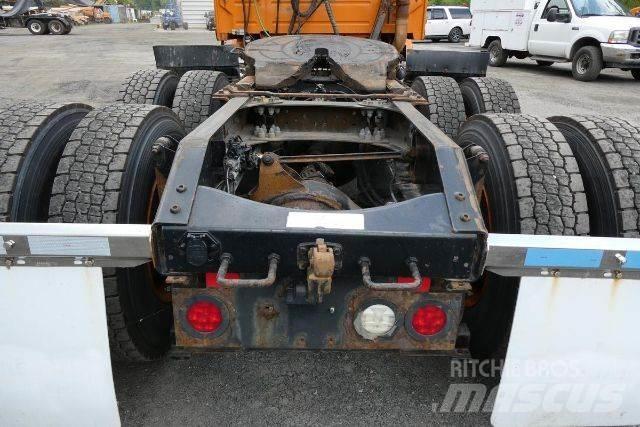 Volvo VNM64T Chassis