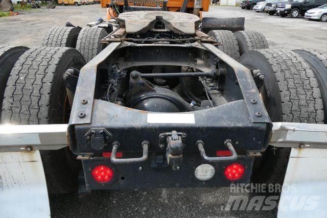 Volvo VNM64T Chassis