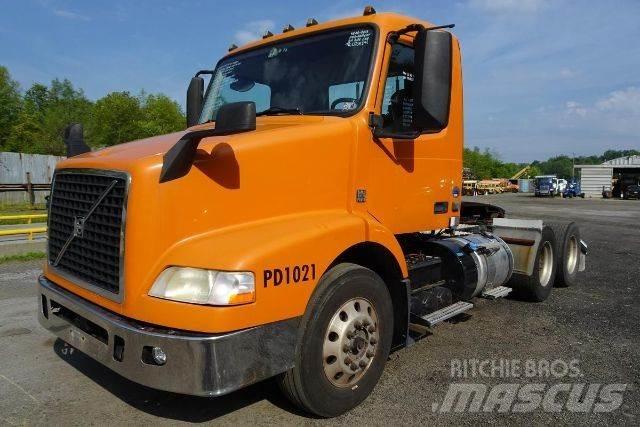 Volvo VNM64T Chassis