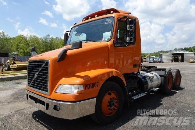 Volvo VNM64T Chassis