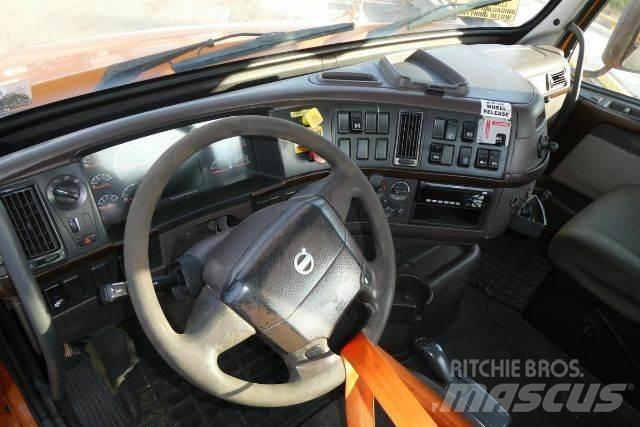 Volvo VNM64T Chassis