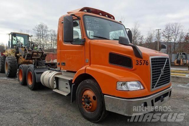 Volvo VNM64T Chassis
