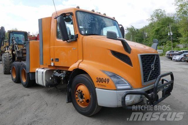 Volvo VNR64T300 Chassis