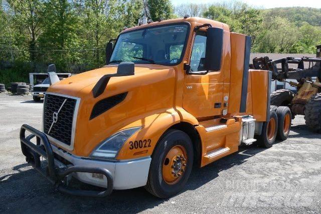 Volvo VNR64T300 Chassis