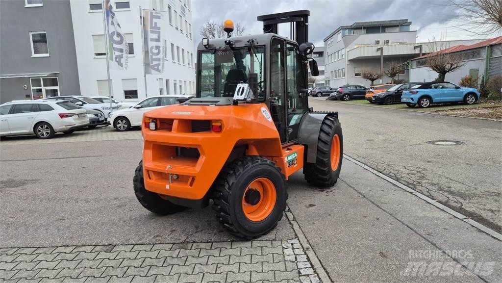 Ausa C351 Hx4 Trucks - Andet