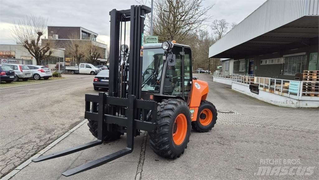 Ausa C351 Hx4 Trucks - Andet