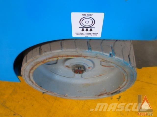 Genie GS-4047 Bomlifte med knækarm