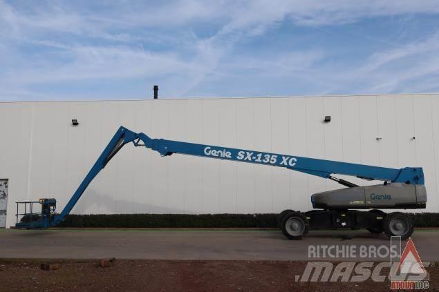 Genie SX135XC Bomlifte med knækarm