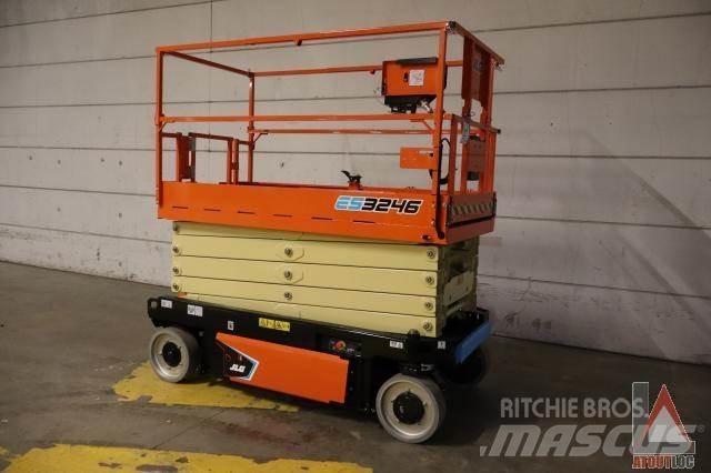 JLG 3246ES Bomlifte med knækarm