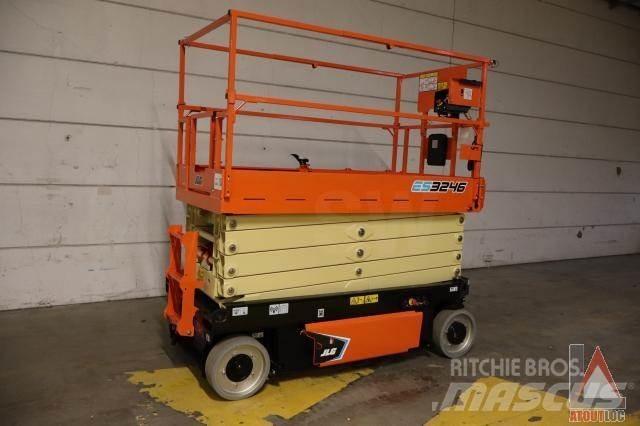 JLG 3246ES Bomlifte med knækarm