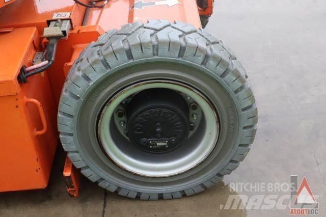 JLG E300AJP Bomlifte med knækarm