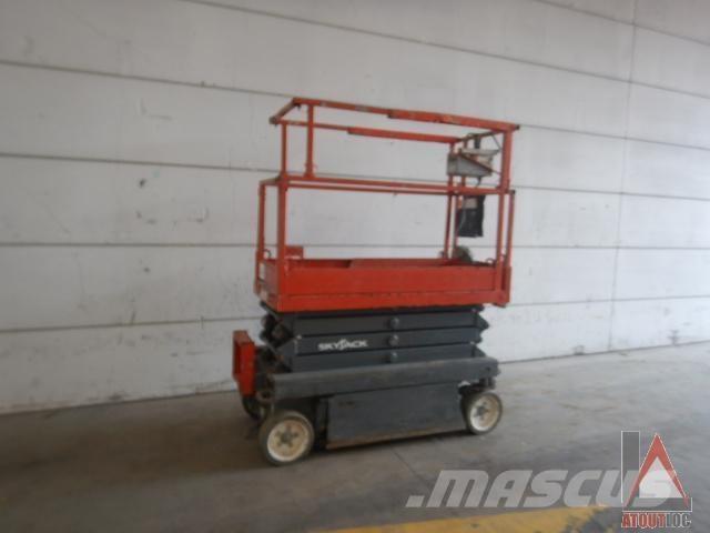 SkyJack SJ3219 Bomlifte med knækarm