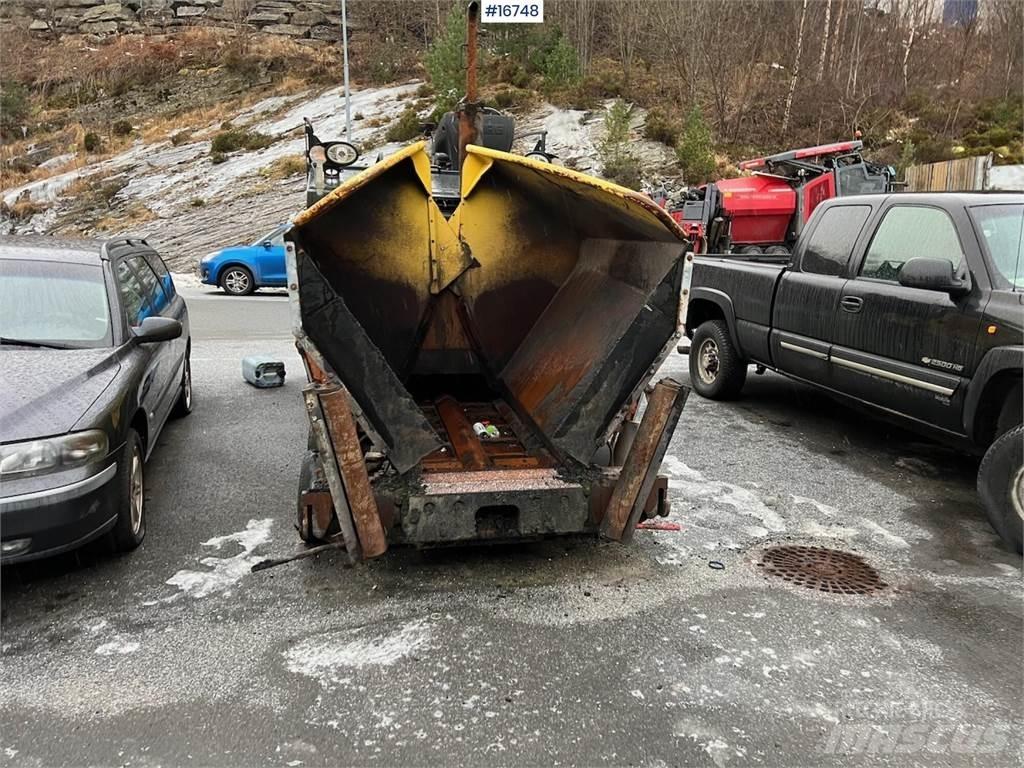 Bomag BF 300P Asfaltudlæggere