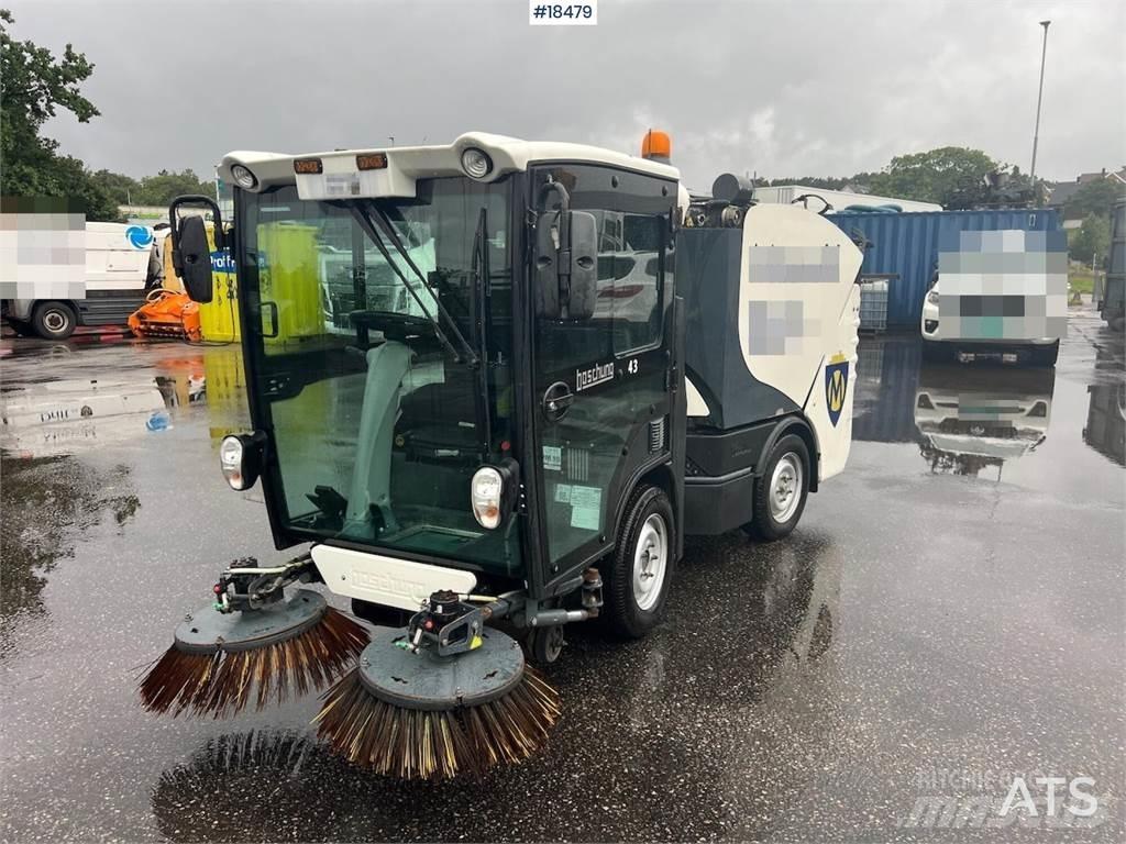 Boschung S2 sweeper Fejebiler