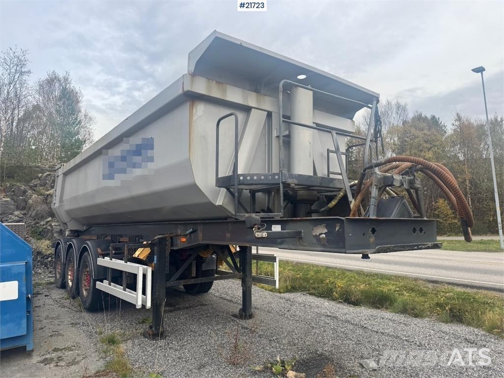 Carnehl Tippsemi. Semi-trailer med tip