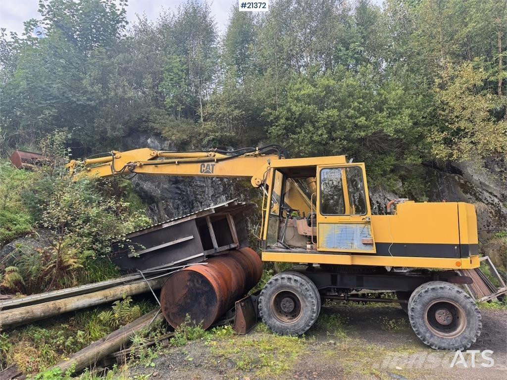 CAT 212B Gravemaskiner på hjul