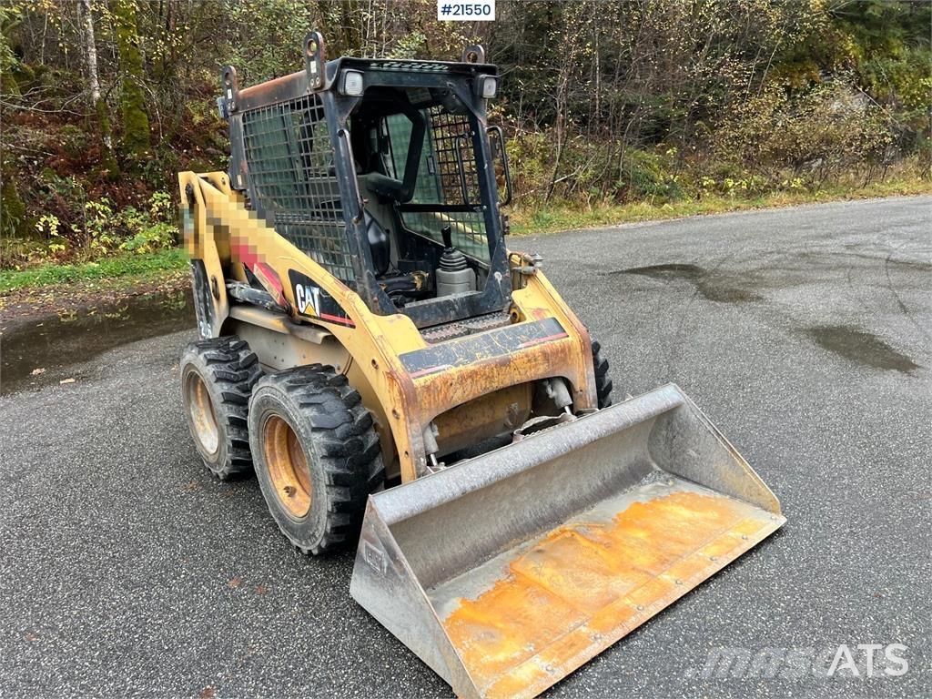 CAT 226 Skid steer loaders