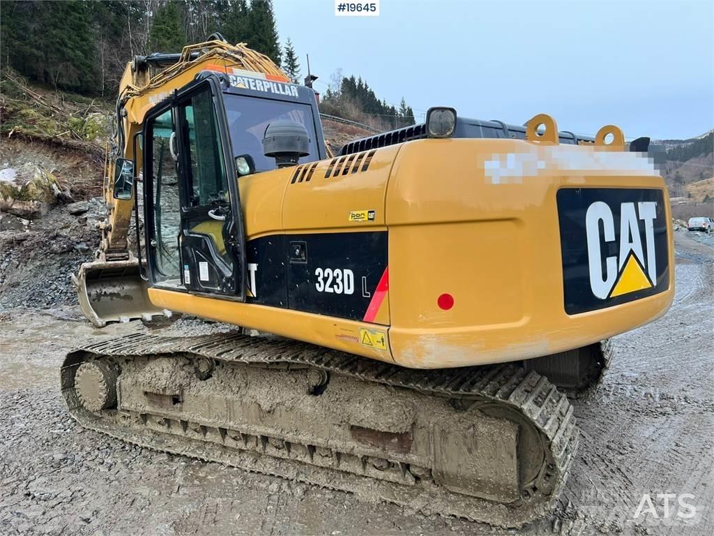 CAT 323D Gravemaskiner på larvebånd