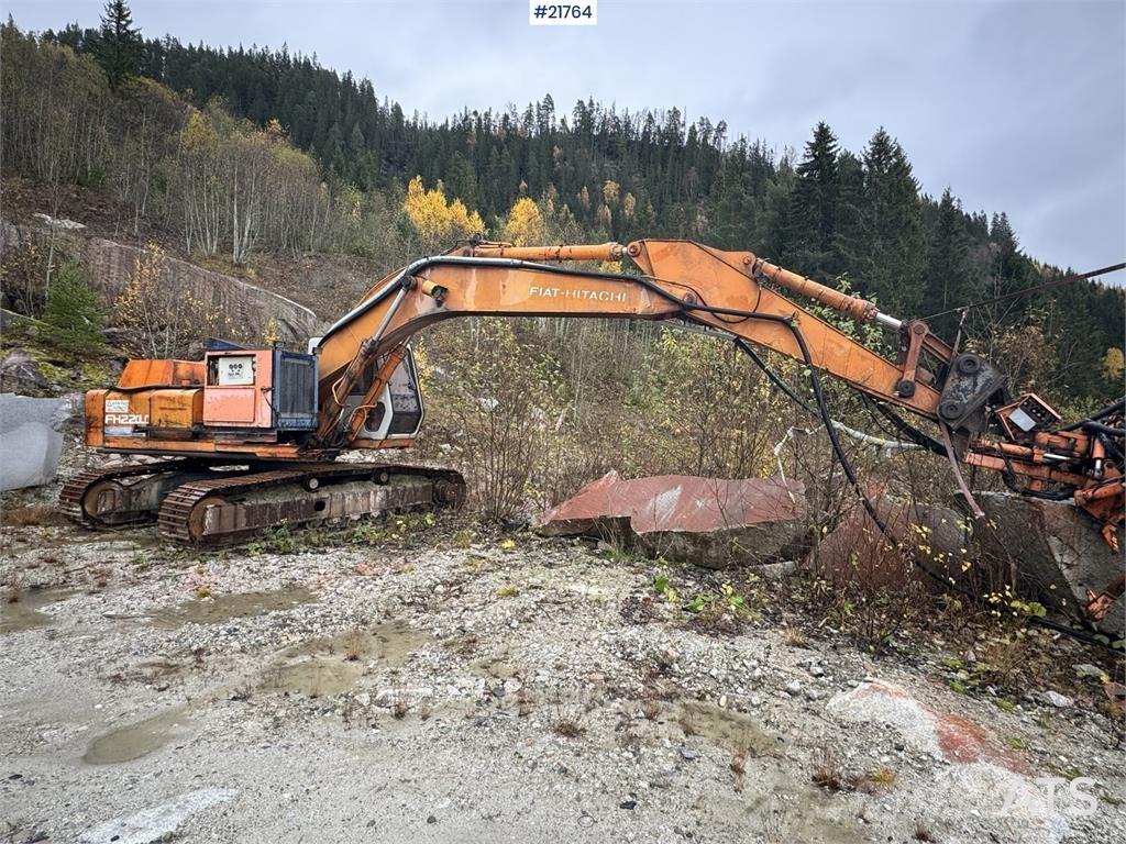 Hitachi FH 220 LC Gravemaskiner på larvebånd