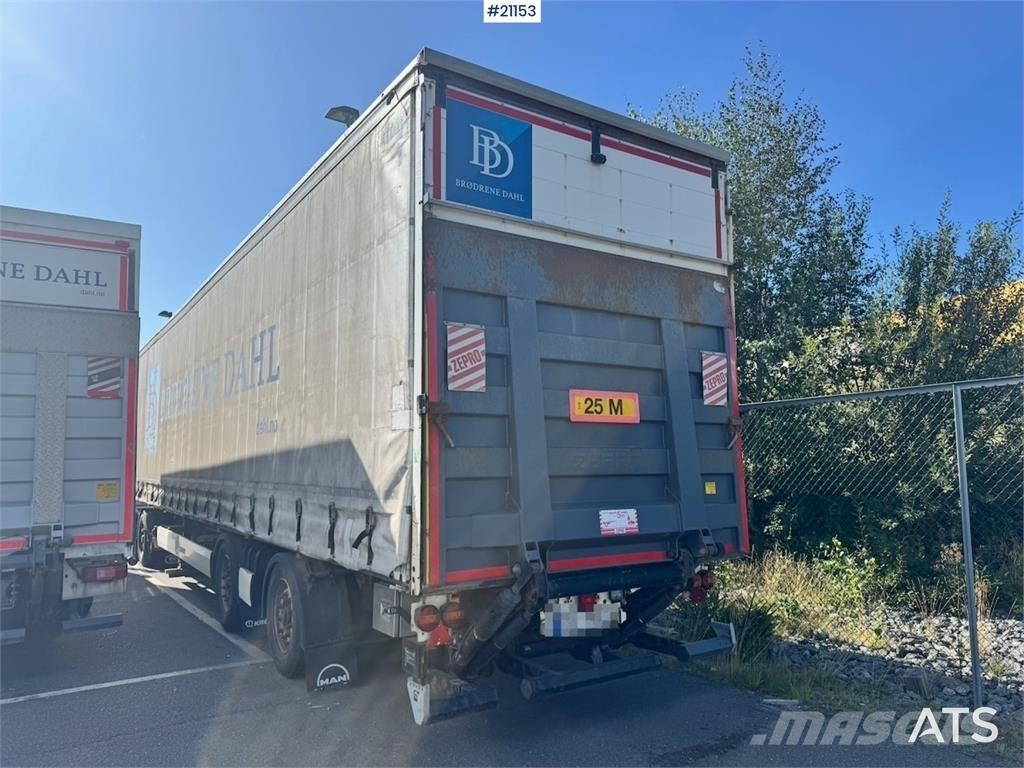 Krone Citysemi. Semi-trailer med fast kasse