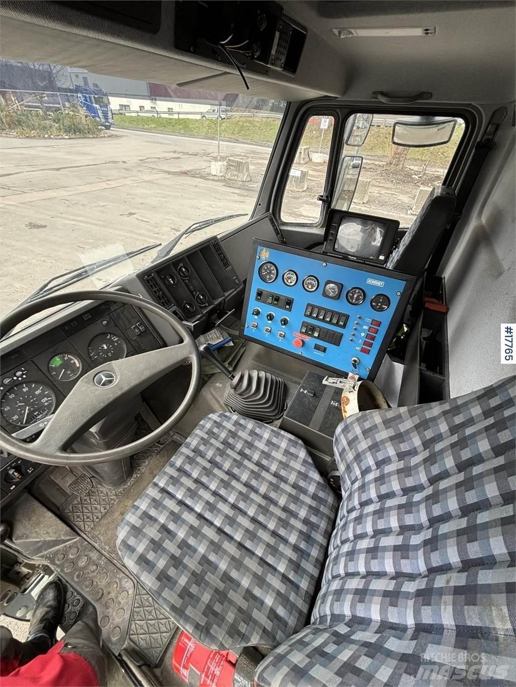 Mercedes-Benz 1824 Fejebiler